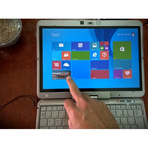HP Elitebook 2740p tablet i7, cảm ứng tay, SSD intel 160gb